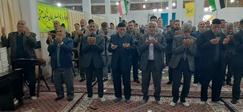 تصاویر/ اقامه نماز عید فطر در شهر دندی