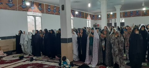 تصاویر/ اقامه نماز عید فطر در شهر دندی