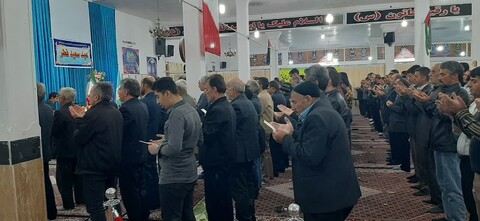 تصاویر/ اقامه نماز عید فطر در شهر دندی