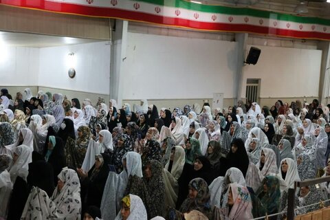 تصاویر/ اقامه نماز عید فطر در شهر مرند