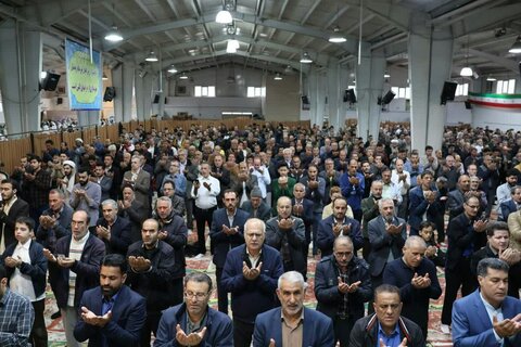 تصاویر/ اقامه نماز عید فطر در شهر مرند