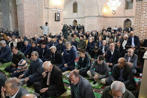 تصاویر/ اقامه نماز عید فطر در شهر مرند