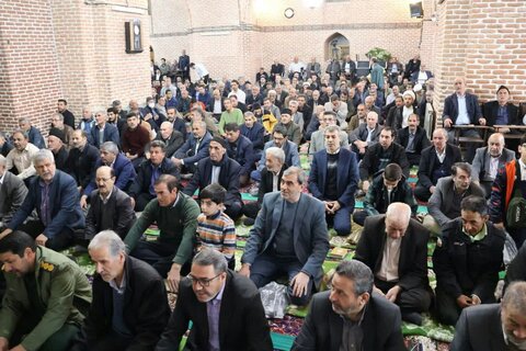 تصاویر/ اقامه نماز عید فطر در شهر مرند