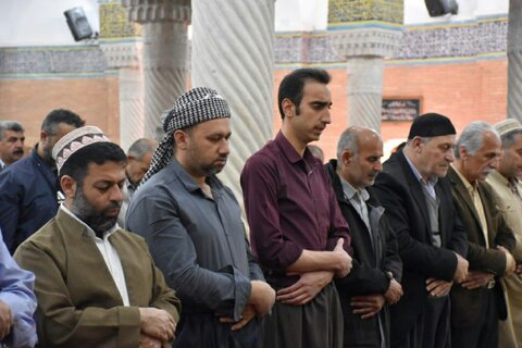 تصاویر/ اقامه نماز عید فطر در مسجد جامع سنندج