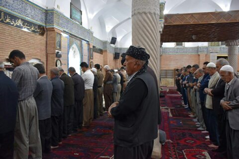 تصاویر/ اقامه نماز عید فطر در مسجد جامع سنندج