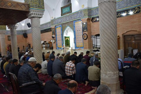 تصاویر/ اقامه نماز عید فطر در مسجد جامع سنندج