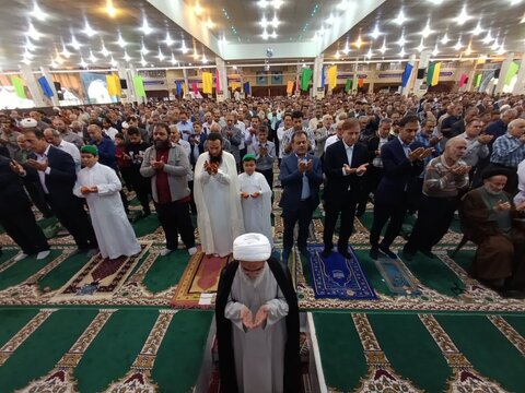 گزارش تصویری/ اقامه نماز عید فطر در بوشهر