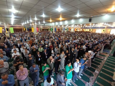 گزارش تصویری/ اقامه نماز عید فطر در بوشهر