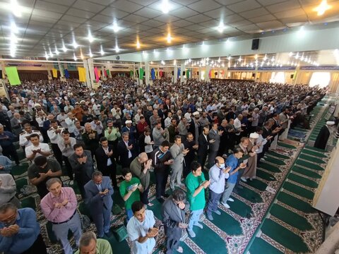 گزارش تصویری/ اقامه نماز عید فطر در بوشهر