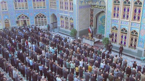 تصاویر/ اقامه نماز عید فطر در آستان مقدس هلال بن علی (ع)