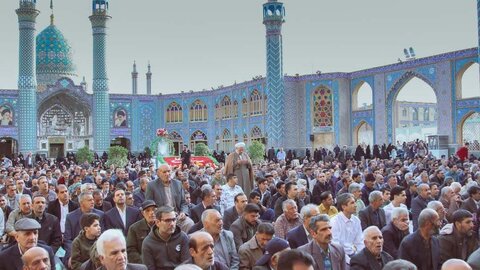 تصاویر/ اقامه نماز عید فطر در آستان مقدس هلال بن علی (ع)