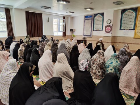 تصاویر/ پایان جمع خوانی قرآن کریم در مدرسه علمیه ریحانه الرسول ارومیه