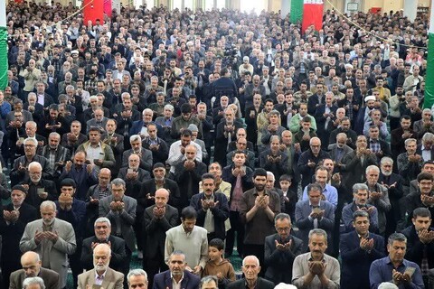 تصاویر/ اقامه نماز عید فطر در شهر زنجان