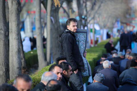 تصاویر/ اقامه نماز عید سعید فطر در شهرکرد