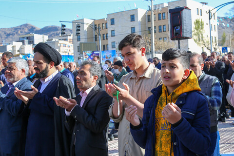 تصاویر/ اقامه نماز عید سعید فطر در شهرکرد