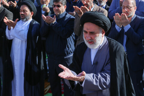 تصاویر/ اقامه نماز عید سعید فطر در شهرکرد