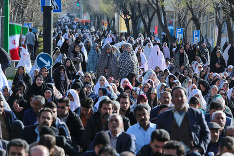 تصاویر/ اقامه نماز عید سعید فطر در شهرکرد