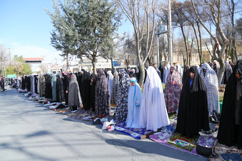 تصاویر/ اقامه نماز عید سعید فطر در شهرکرد