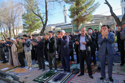 تصاویر/ اقامه نماز عید سعید فطر در شهرکرد