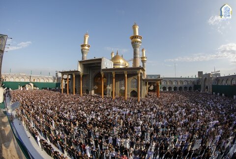 برگزاری نماز عید سعید فطر در جوار حرم امامین کاظمین (علیهما السلام)