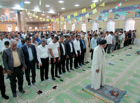 تصاویر/ نماز عید فطر در بندر دیر