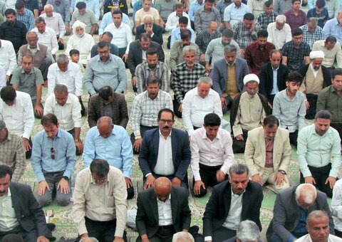 تصاویر/ نماز عید فطر در بندر دیر