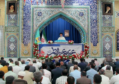 تصاویر/ نماز عید فطر در بندر دیر