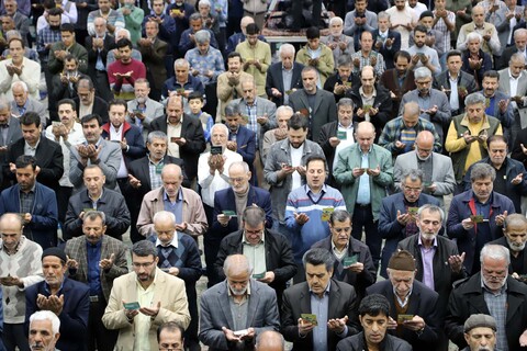 تصاویر / اقامه نماز عید سعید فطر در همدان