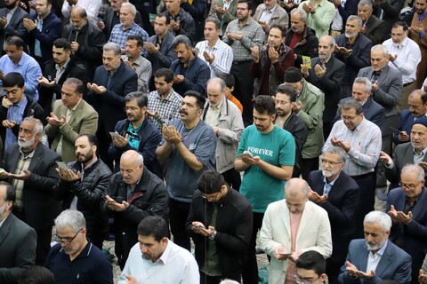 تصاویر / اقامه نماز عید سعید فطر در همدان