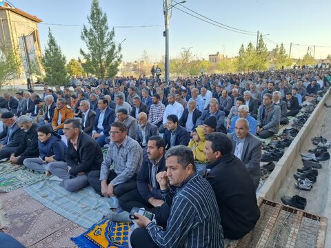 تصاویر/ اقامه نماز عید فطر در امین شهر