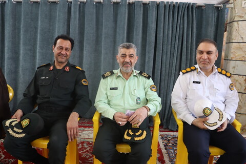 حضور فرماندهان فراجا استان در دیدار عیدانه اقشار مختلف با نماینده ولی فقیه در خوزستان