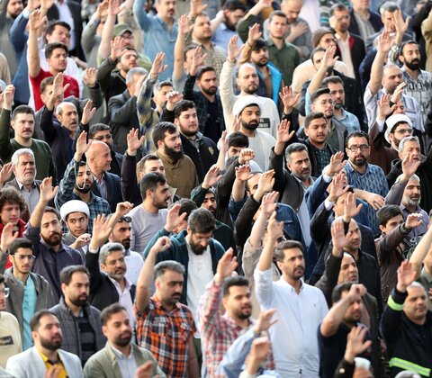 تصاویر/ اقامه نماز عید سعید فطر به امامت رهبر معظم انقلاب