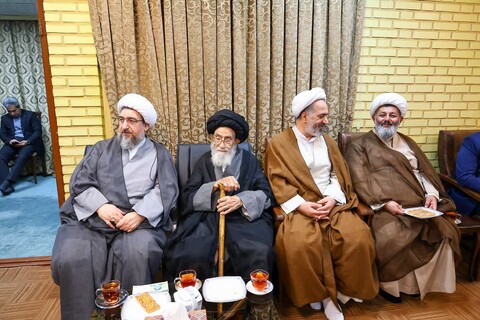 تصاویر | دیدار عیدانه نماینده ولی فقیه در استان در حسینیه بیت امام جمعه تبریز