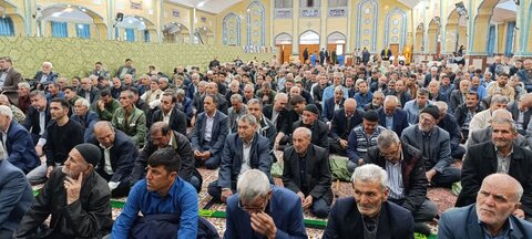 تصاویر/ اقامه نماز عید فطر در شهر ماهنشان