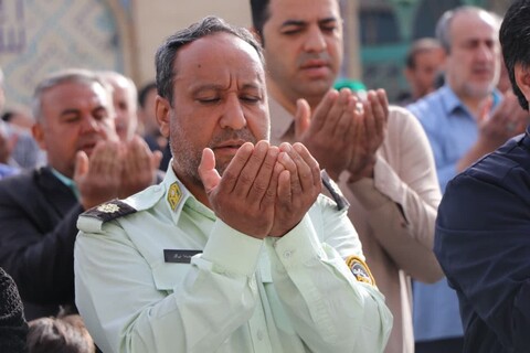 تصاویر /  اقامه نماز با شکوه عید سعید فطر در امامزاده شاه سید علی علیه‌السلام