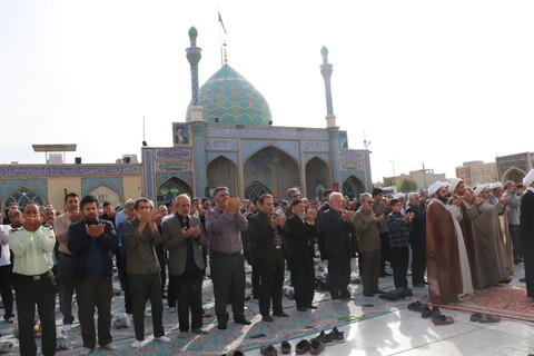 تصاویر /  اقامه نماز با شکوه عید سعید فطر در امامزاده شاه سید علی علیه‌السلام