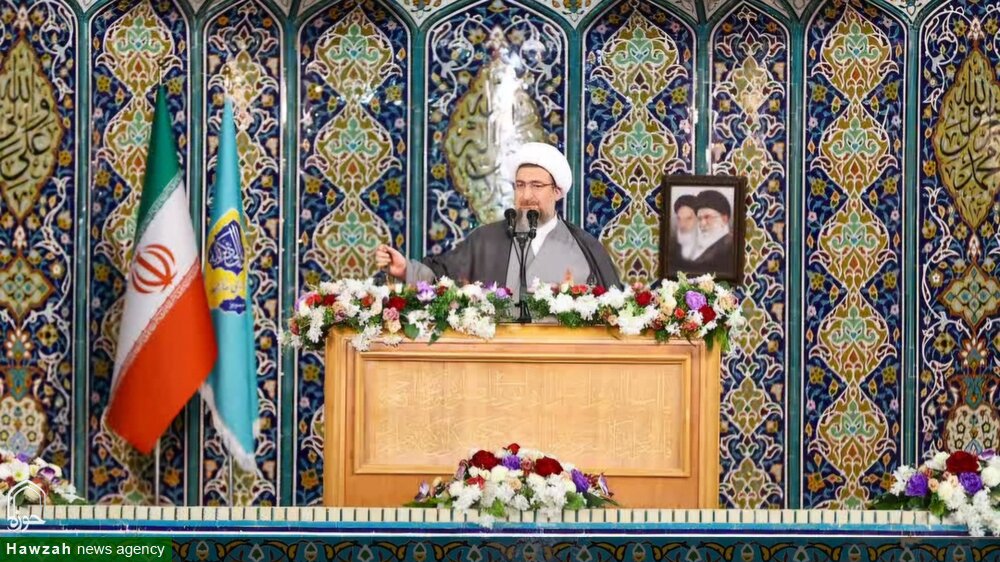 تلاش دشمنان علیه انقلاب اسلامی بیهوده است