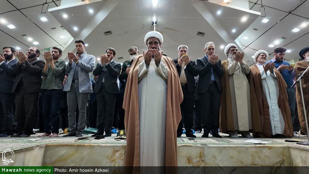تصاویر / اقامه نماز عید سعید فطر در همدان