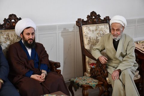 تصاویر/ دیدار امام جمعه شهرستان خوی با سه خانواده شهید