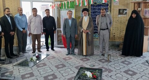 تصاویر/ بزرگداشت روز جمهوری اسلامی در بندر دیّر