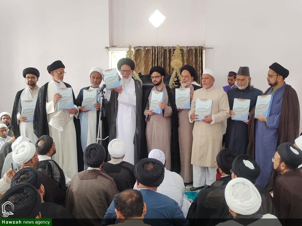 मौलाना सय्यद वलीउल हसन रिज़वी आज़मी इल्म और तक़वा की प्रतिमूर्ति, गंभीरता और निष्ठा के प्रतीक और एक "आदर्श शिक्षक" थे +जीवनी