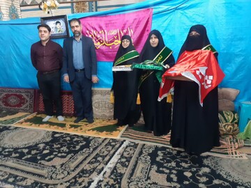 دیدار مدیر کانون‌های خدمت رضوی استان قم با خادمیاران محله‌ای کانون بیت‌النور