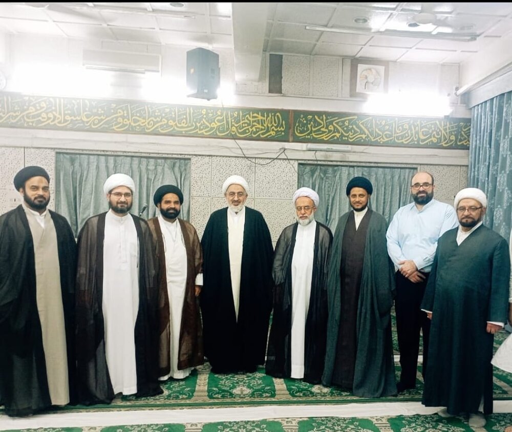 डॉ. मौलाना शावार हुसैन नकवी को उनकी शोध सेवाओं के लिए भारत मे सर्वोच्च नेता के प्रतिनिधि द्वारा प्रशंसा प्रमाण पत्र प्रदान किया गया