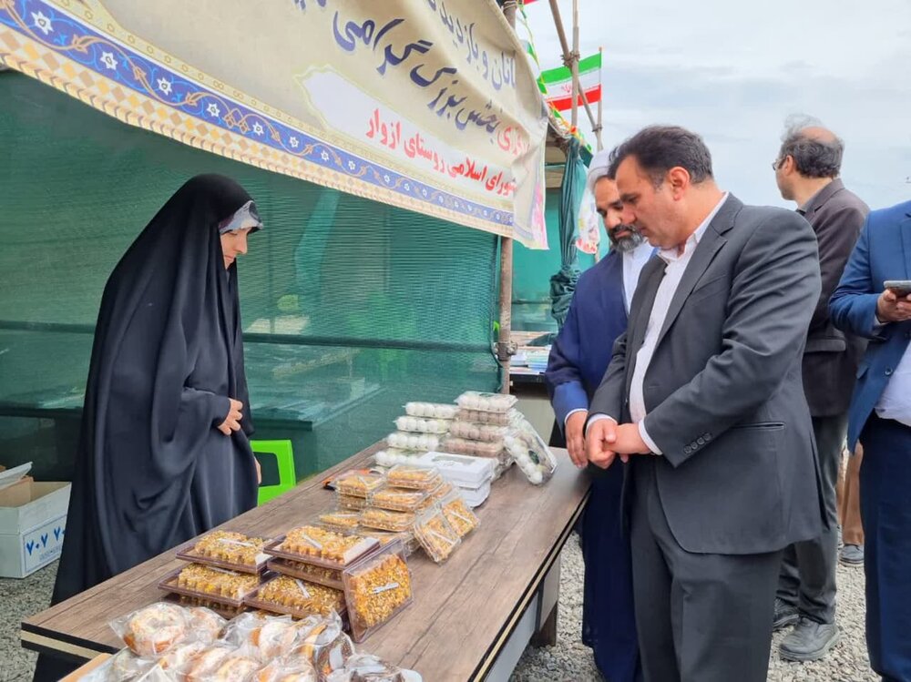 بازدید فرماندار کاشان از نوروزگاه روستایی دهستان گلاب بخش برزک