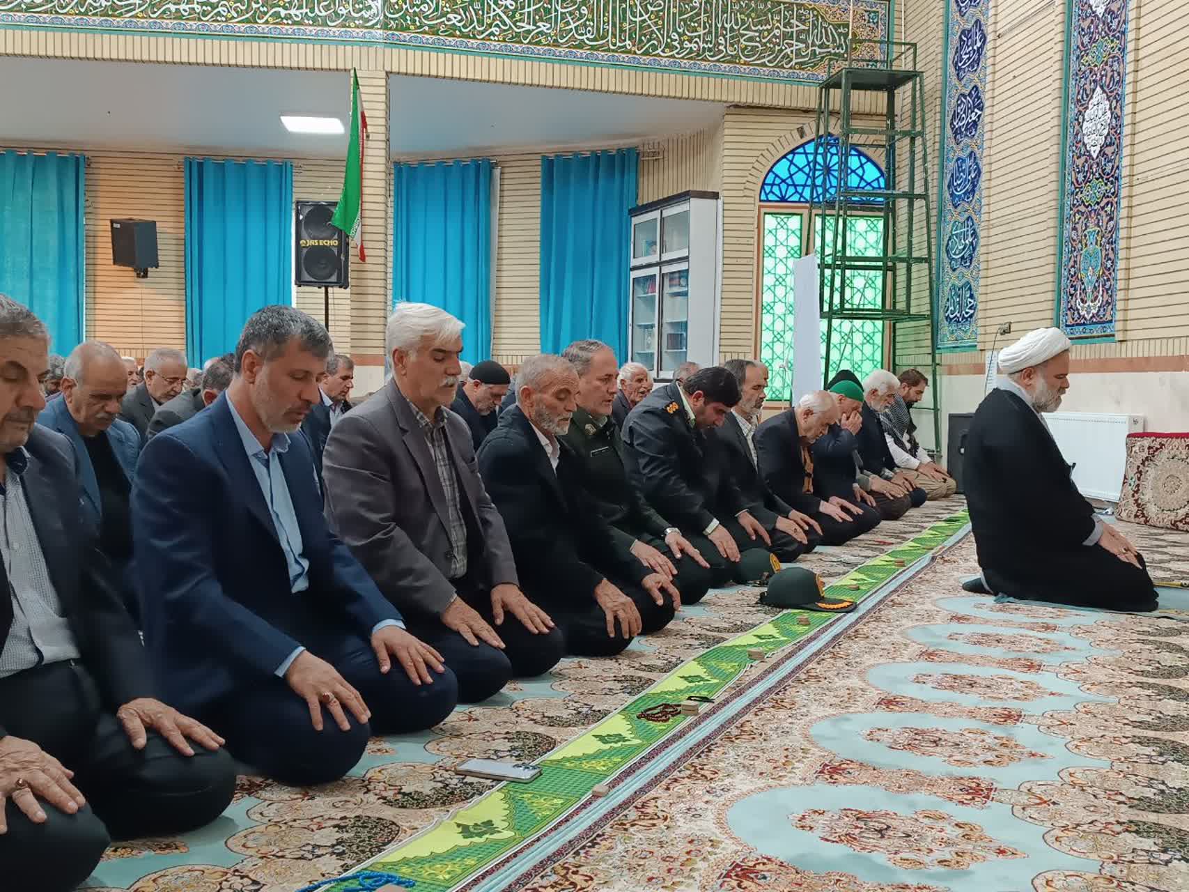 فیلمl نماز جمعه بیجار از دریچه دروبین