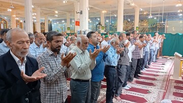 مسئولین مراقب فتنه دشمنان باشند