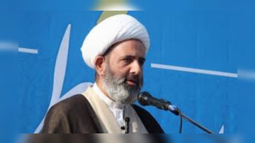 ملت ایران در برابر فریب‌ سیاسی دشمنان کوتاه نخواهد آمد