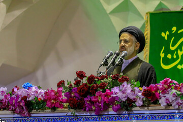 شکست آمریکا در طبس، سند زنده نصرت الهی است/ مبارزه با فساد نیازمند عزم ملی است