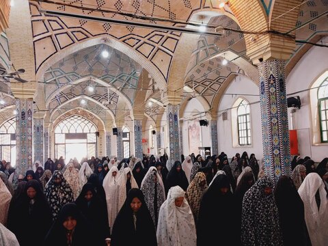 تصاویر/ اقامه نماز جمعه ماهان