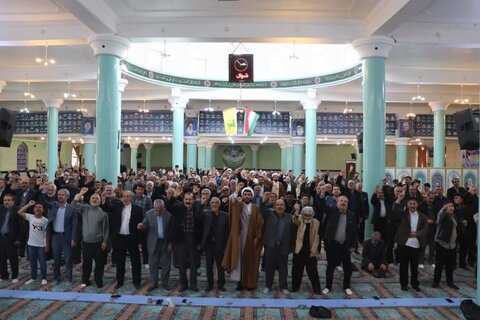 تصاویر/ اقامه نماز جمعه تکاب